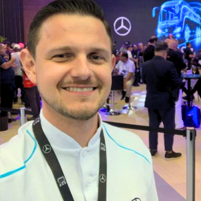 Bruno Paterlini, gerente de Desenvolvimento de Produto na Mercedes Bruno Paterlini, gerente de Desenvolvimento de Produto na Mercedes